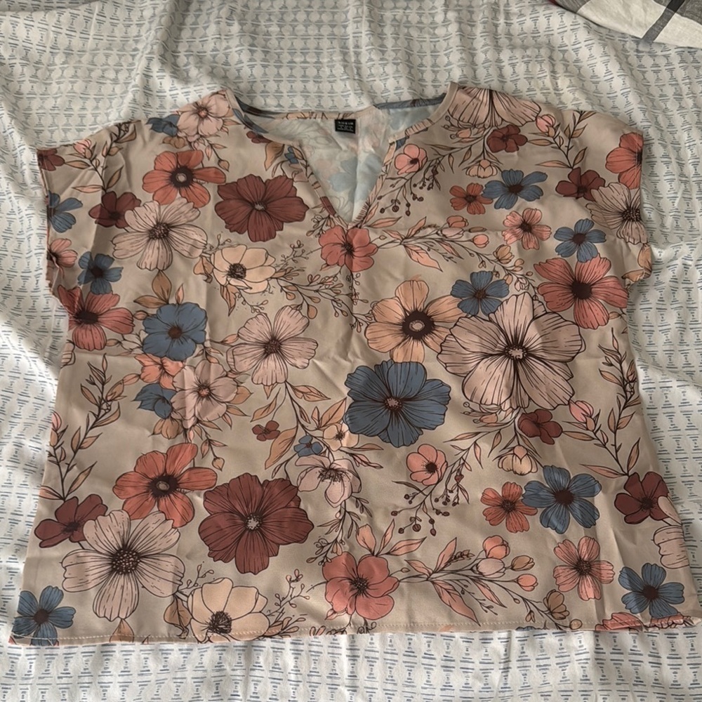SHEIN Beige Floral Short Sleeve V-Neck Blouse with Pink Blue and Brown Flowers